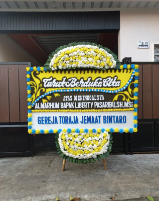 Papan Bunga Duka di Lakologou